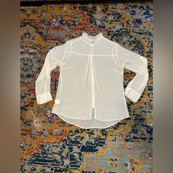 Express Portofino Slim Sheer Blouse - Picture 2 of 14